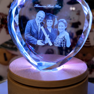 engraving 3d image in crystal, personalised photo gifts